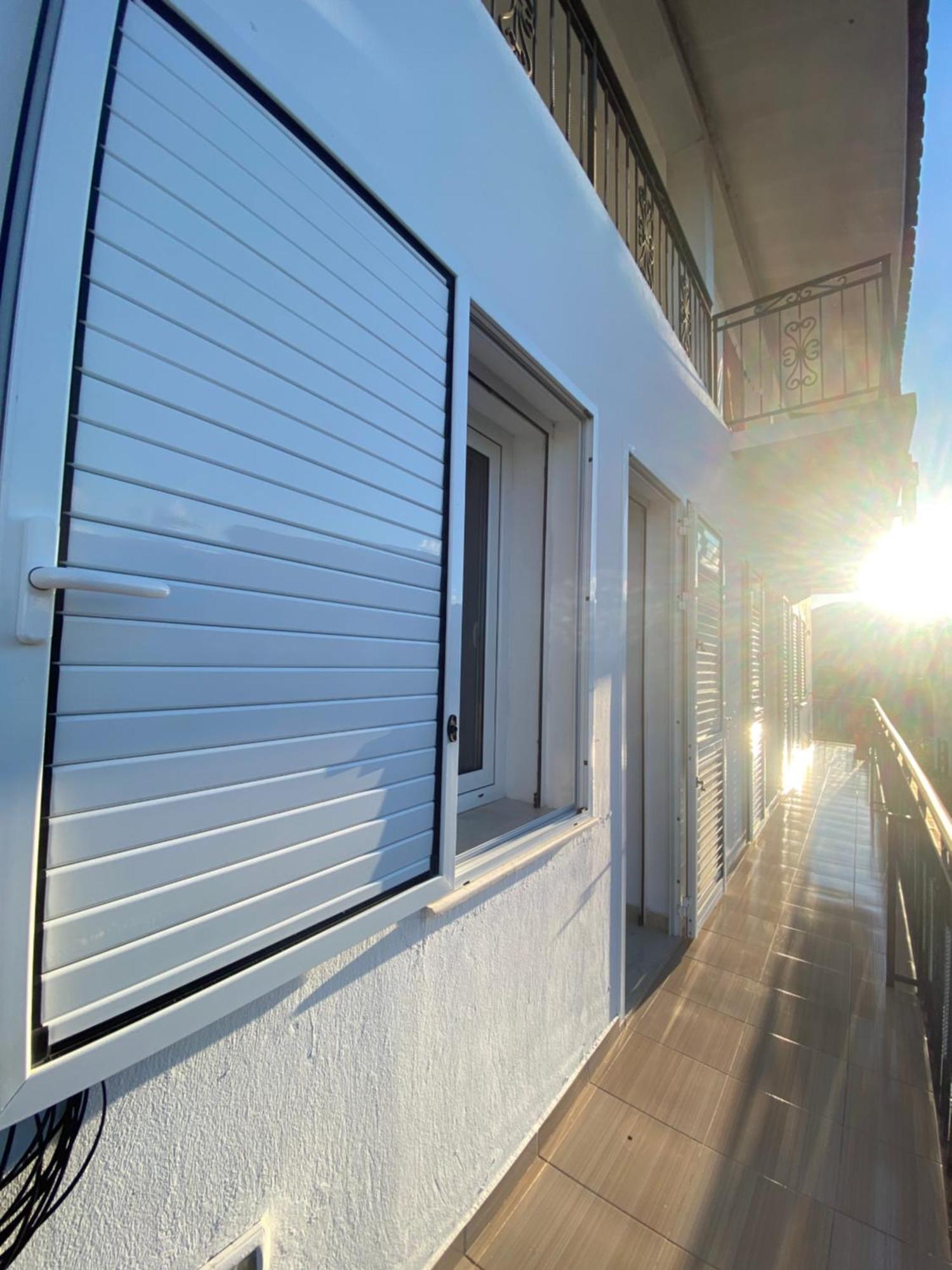 Guest House Irvin Berat Exterior photo